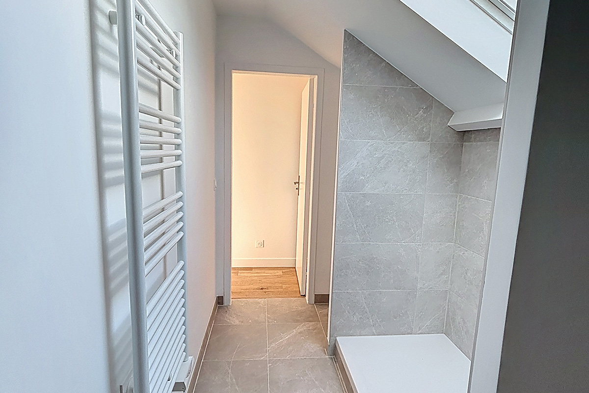Rénovation d'une salle d'eau dans les combles